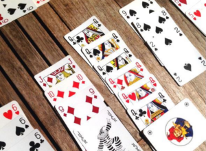 Fibrosi cistica: un torneo di burraco per sostenere la ricerca