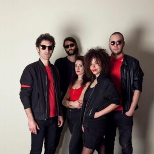 Lo Straniero canta Battisti: concerto omaggio a ‘Le Segrete’