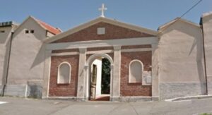 A Spigno ci pensano i volontari a pulire i cimiteri