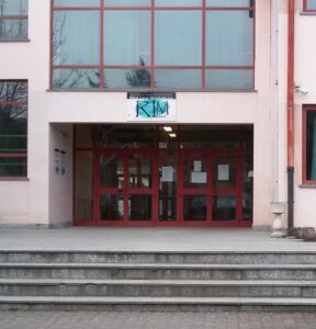 Istituto Montalcini: tutto pronto. Ma chi pensa agli studenti pendolari?