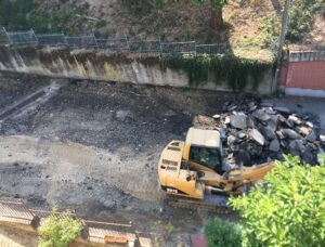 Perdita d’acqua in via Pascoli? Solo una crepa su una condotta