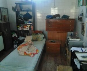 Costantino, cacciato da una casa d’emergenza comunale