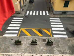 Davanti alla “Moiso” lavori ad attivazione social?