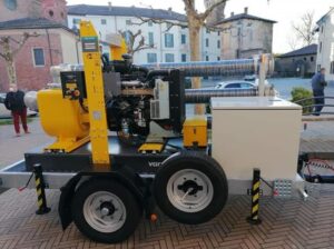 Una motopompa per la Protezione Civile