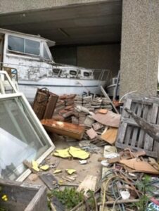 Discarica abusiva: sequestrato un laboratorio di falegnameria