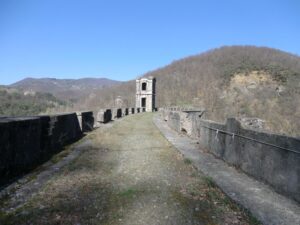 Diga di Molare: escursione e reading con “Agriteatro”
