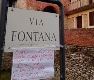 I coriandoli della discordia: un cartello “ammonisce” il Municipio