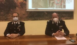 Spedizione punitiva per un debito: tre arresti, una denuncia