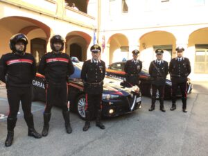 Alessandria, la caserma Scapaccino si tinge di rosso e blu: oggi l’anniversario