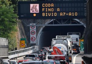 Cirio: “Inaccettabile che andare al mare sia un calvario”