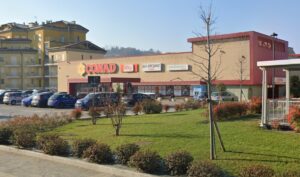 I vini del territorio per sei mesi in vetrina al Conad di Acqui