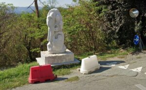A Lussito nuova collocazione per il Monumento ai Caduti