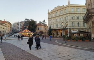 AcquiEventi: tè e cioccolata sotto la torre, poi il raduno Eclipse