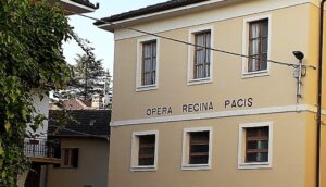 Tombolata con raccolta fondi per l’Opera Regina Pacis