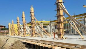 Nuovo asilo di Rivalta: completati soletta e pilastri