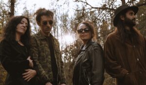 Lo Straniero, show case da Camelot per presentare “Mazapé”