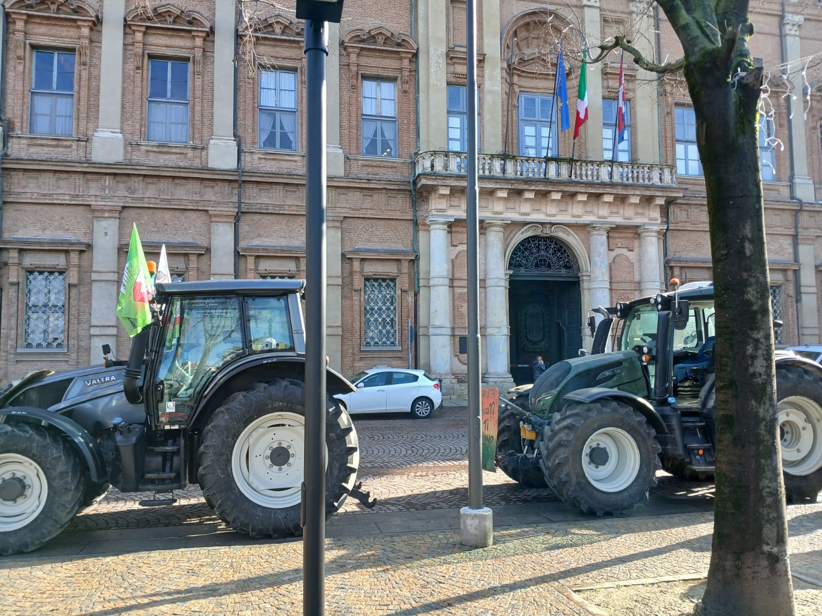 Alessandria, il corteo dei trattori e la protesta