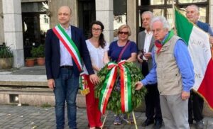 A Palazzo Levi la bandiera restaurata della Divisione Viganò