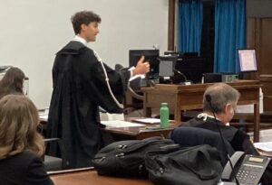 Makka uccise il padre violento: la Corte la condanna a 9 anni e 4 mesi