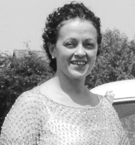 LINA MONTANO in QUAGLIA