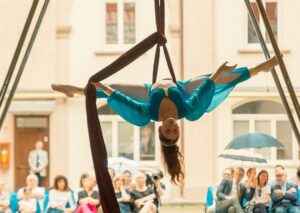 Performance di danza, cosplay e musica: gli eventi di domenica