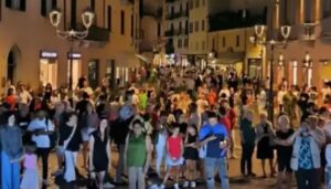 Acqui, con “Saturday open” serate a tema e negozi aperti fino a tardi