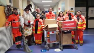 La Befana del Coisp dona un sorriso ai piccoli pazienti dell’Ospedaletto di Alessandria