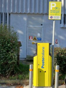 Provincia di Alessandria: Poste, 14 colonnine di ricarica già attive grazie a Polis